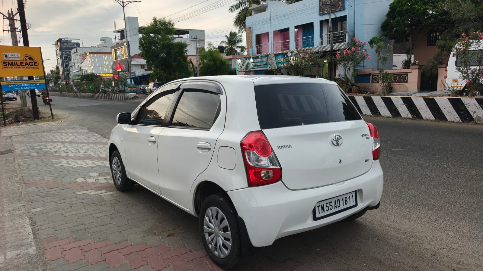 2012 Toyota Etios Liva GD 3