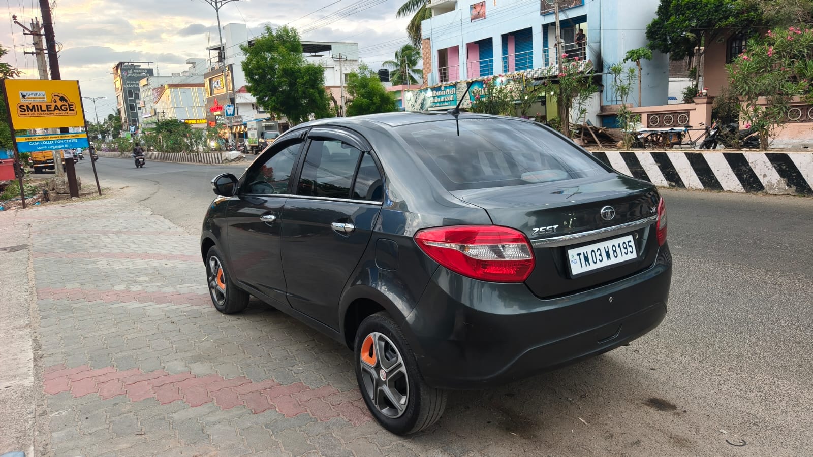 2018 Tata Zest XT 3