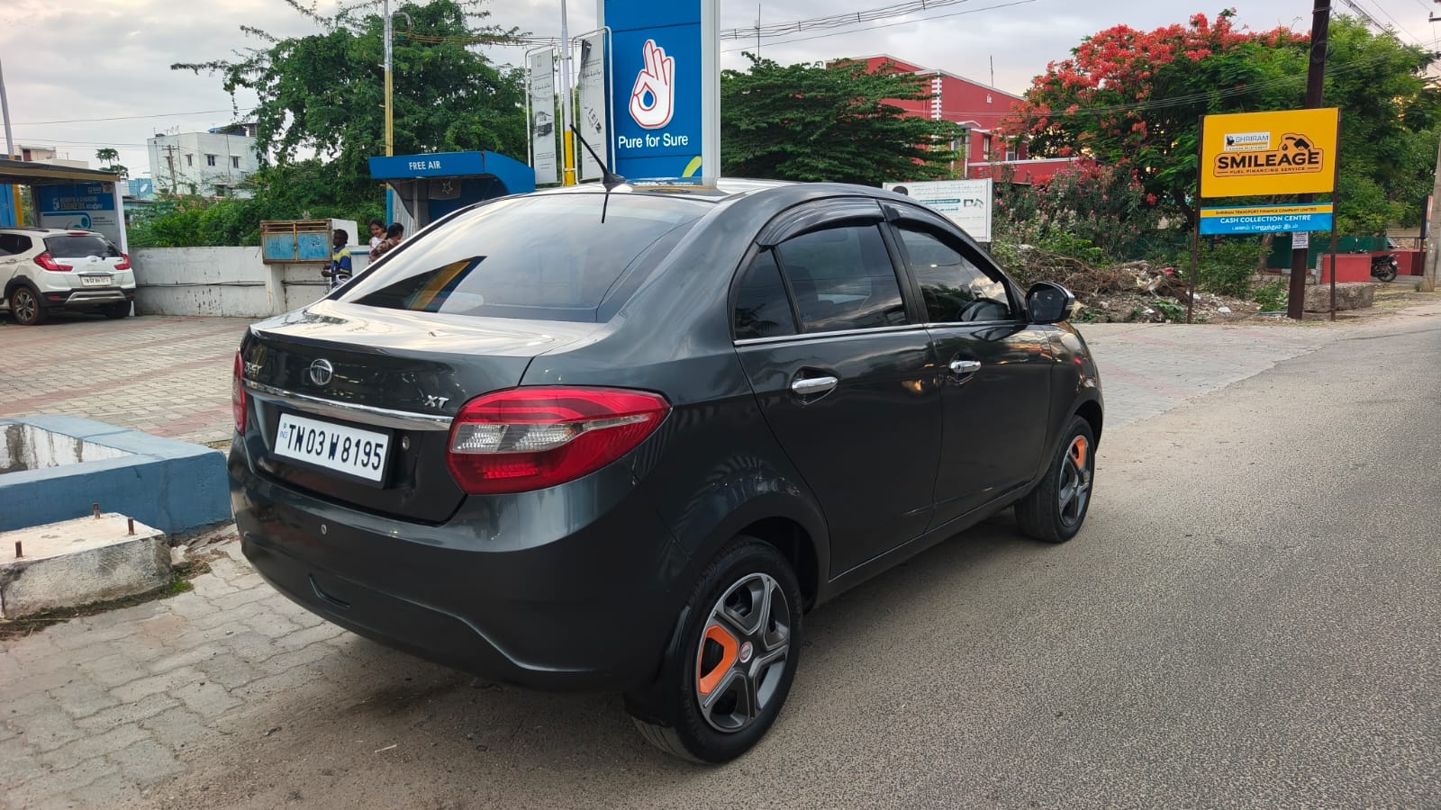 2018 Tata Zest XT 4