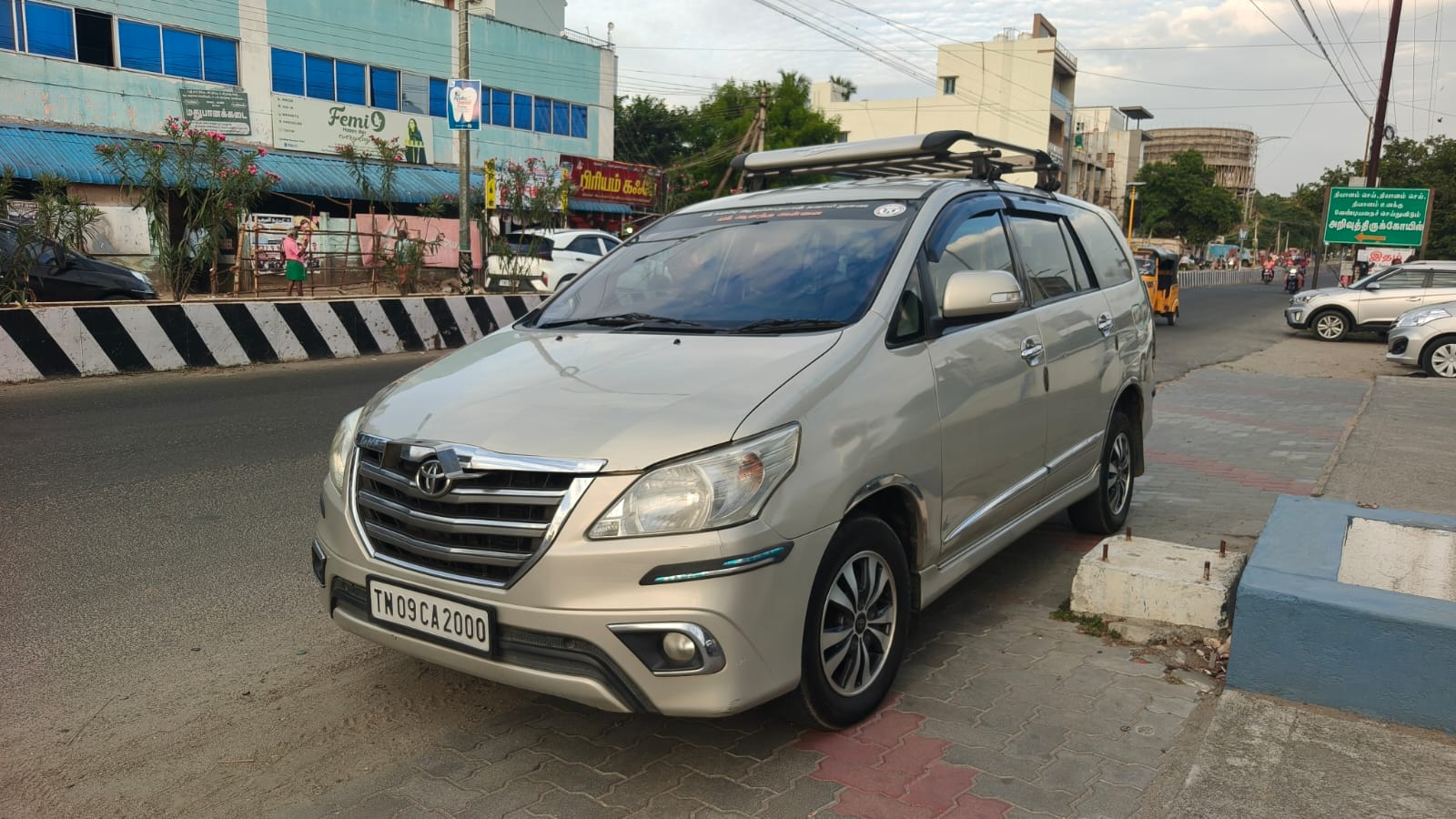 2015 Toyota Innova VX 2