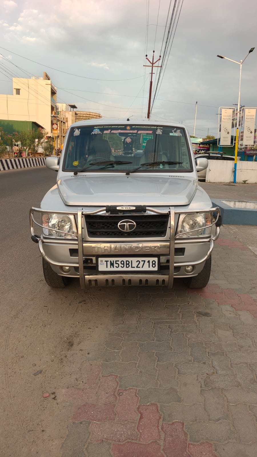 2016 Tata Sumo Gold 1