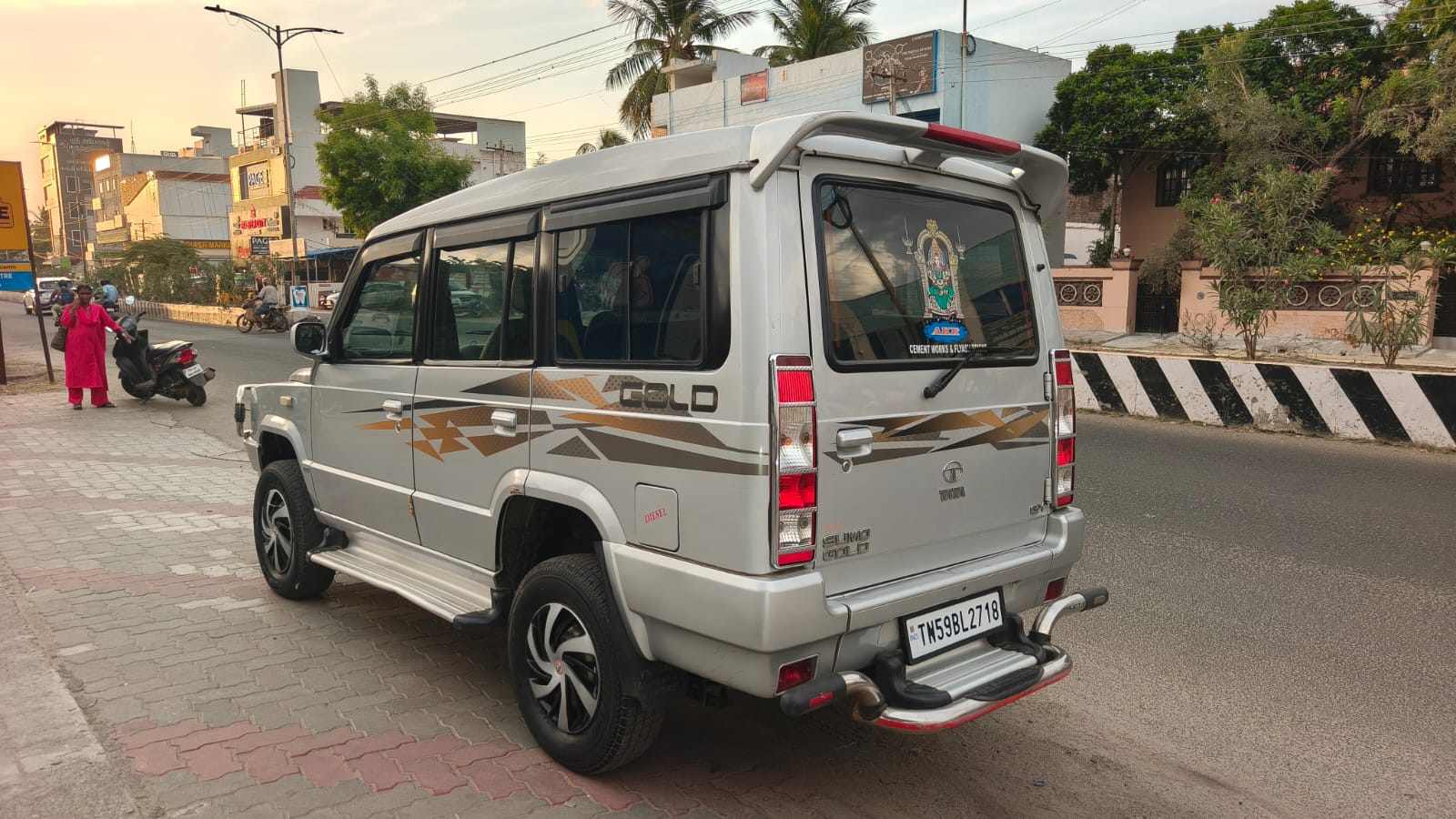 2016 Tata Sumo Gold 4