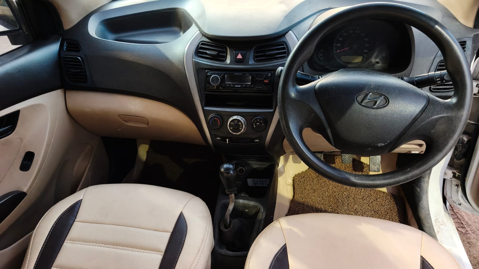 2015 Hyundai Eon Era 9