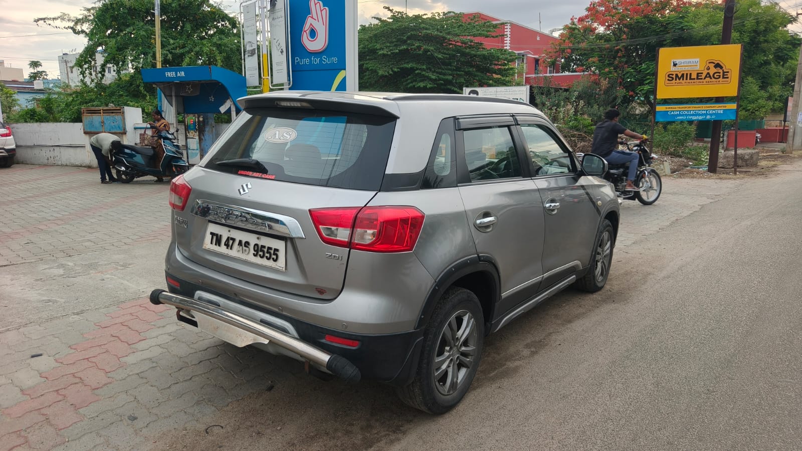 2017 Maruti Suzuki Brezza ZDi 4