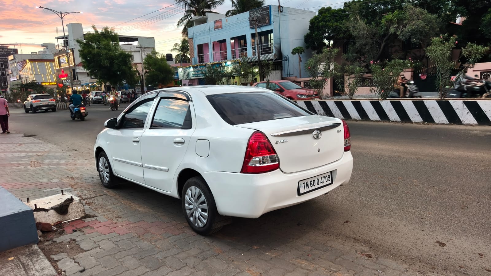 2015 Toyota Etios GD 3