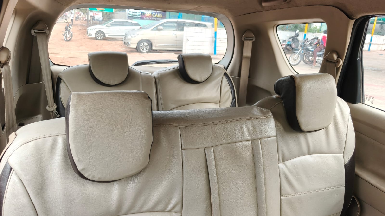 2016 Maruti Suzuki Ertiga ZDi+ 10