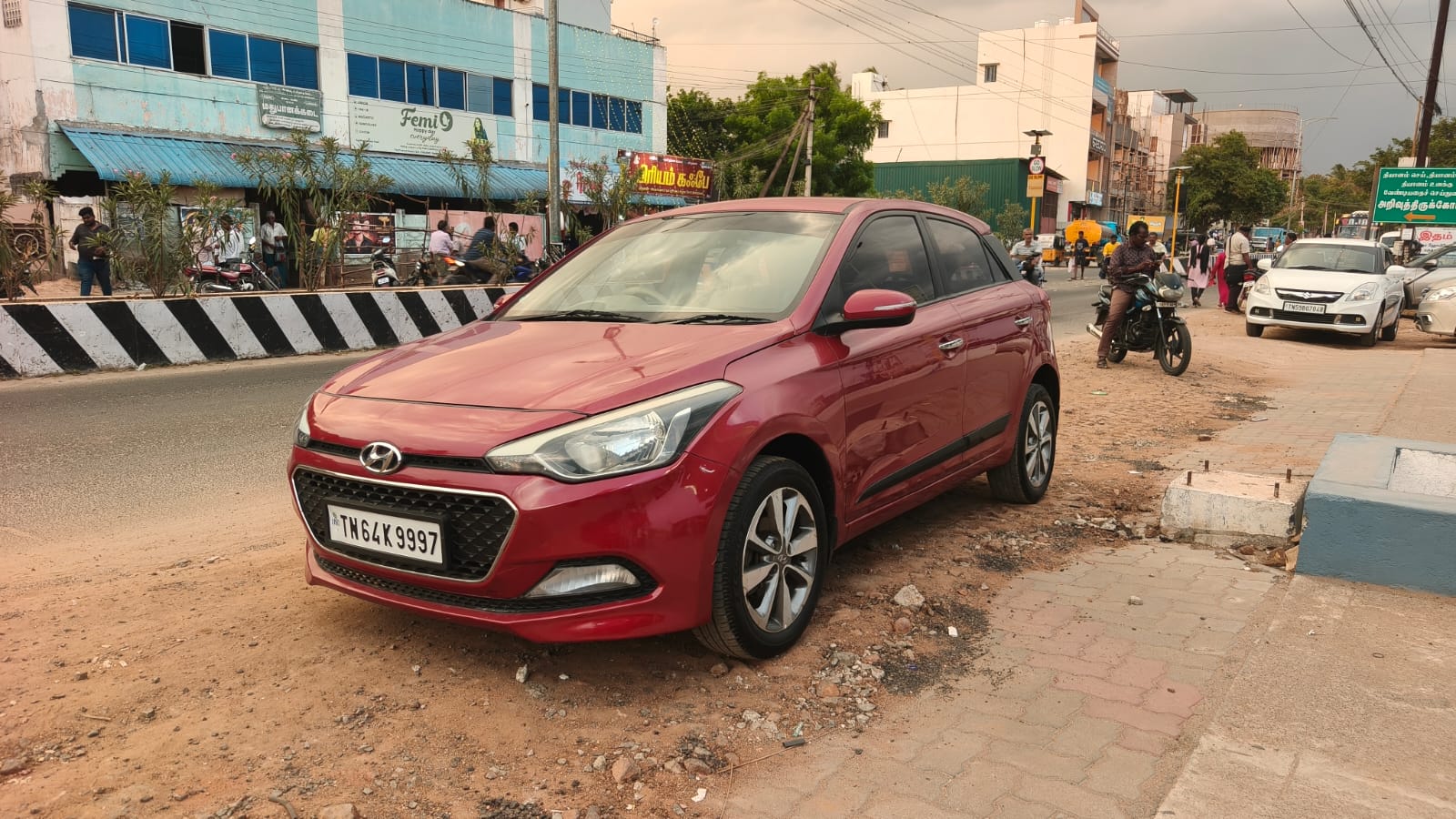 2015 Hyundai i20 Asta (O) 2