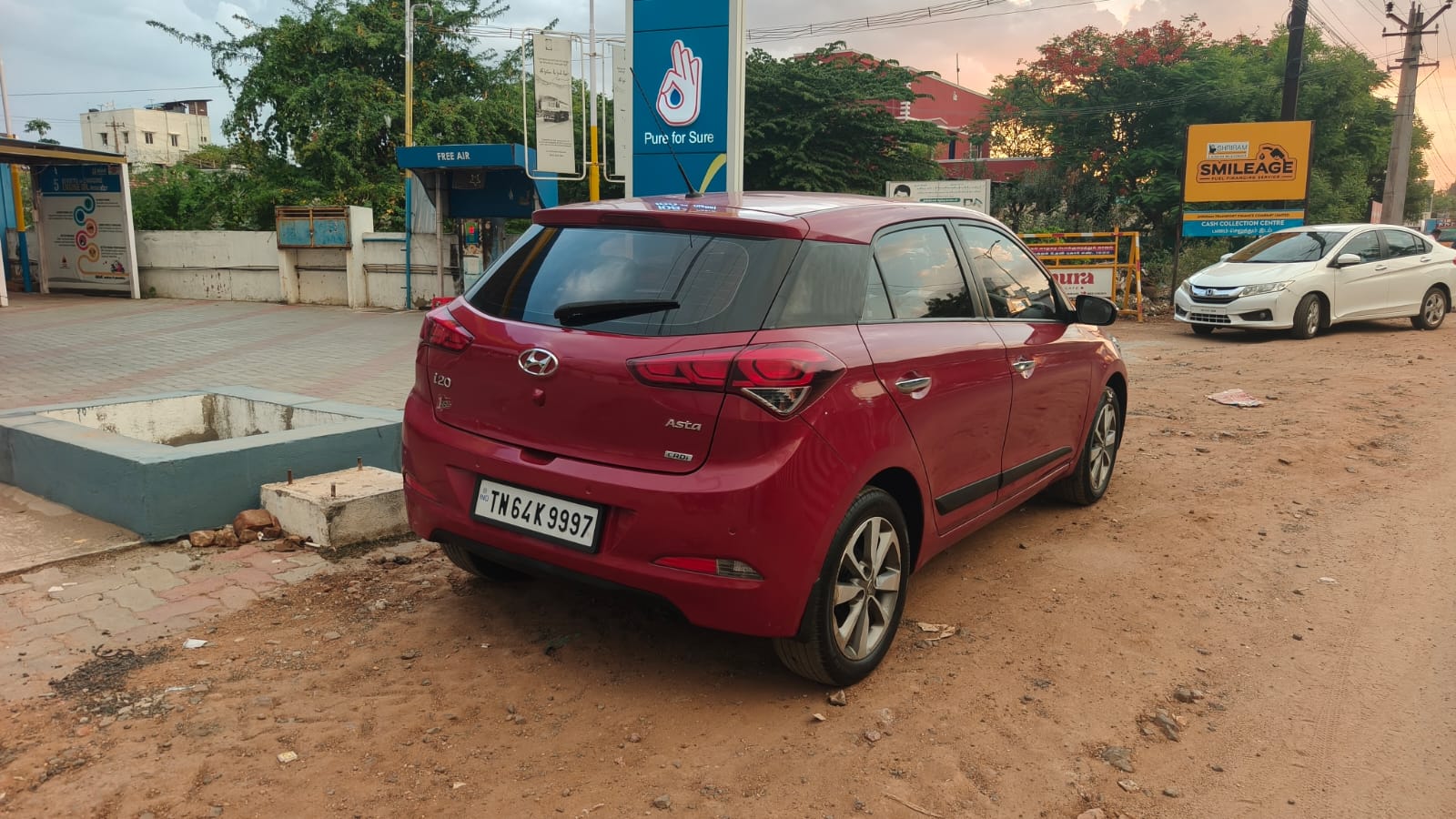 2015 Hyundai i20 Asta (O) 6