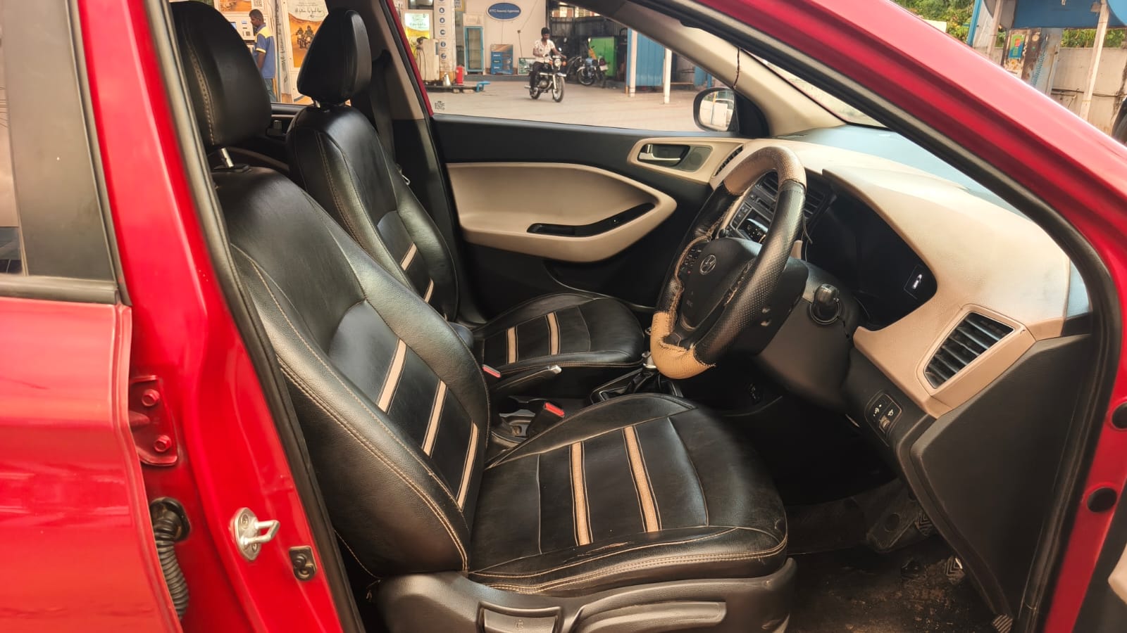 2015 Hyundai i20 Asta (O) 9