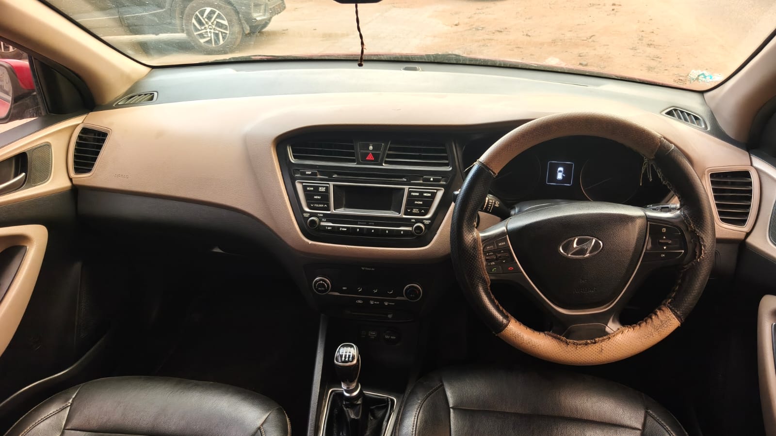 2015 Hyundai i20 Asta (O) 11