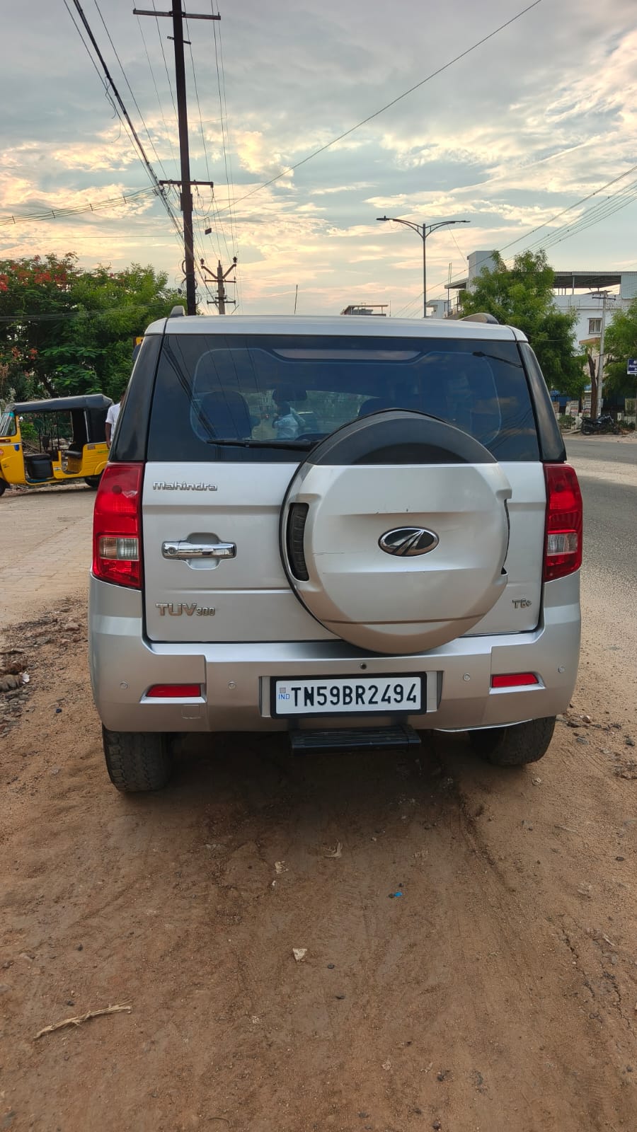 2018 Mahindra TUV300 T6 5