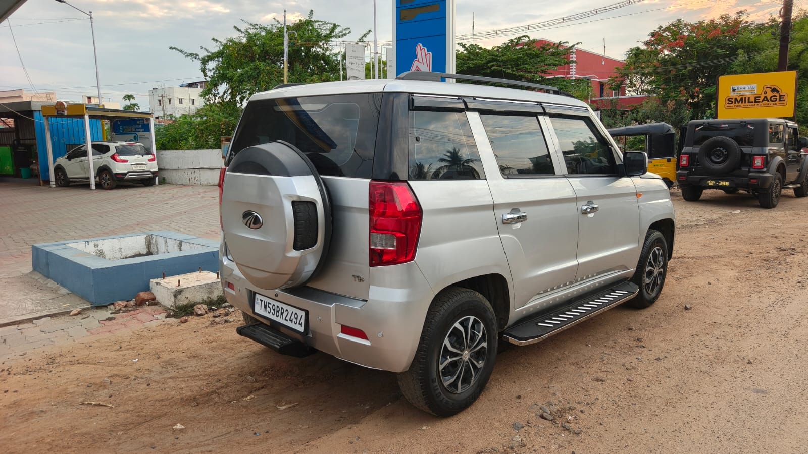2018 Mahindra TUV300 T6 6