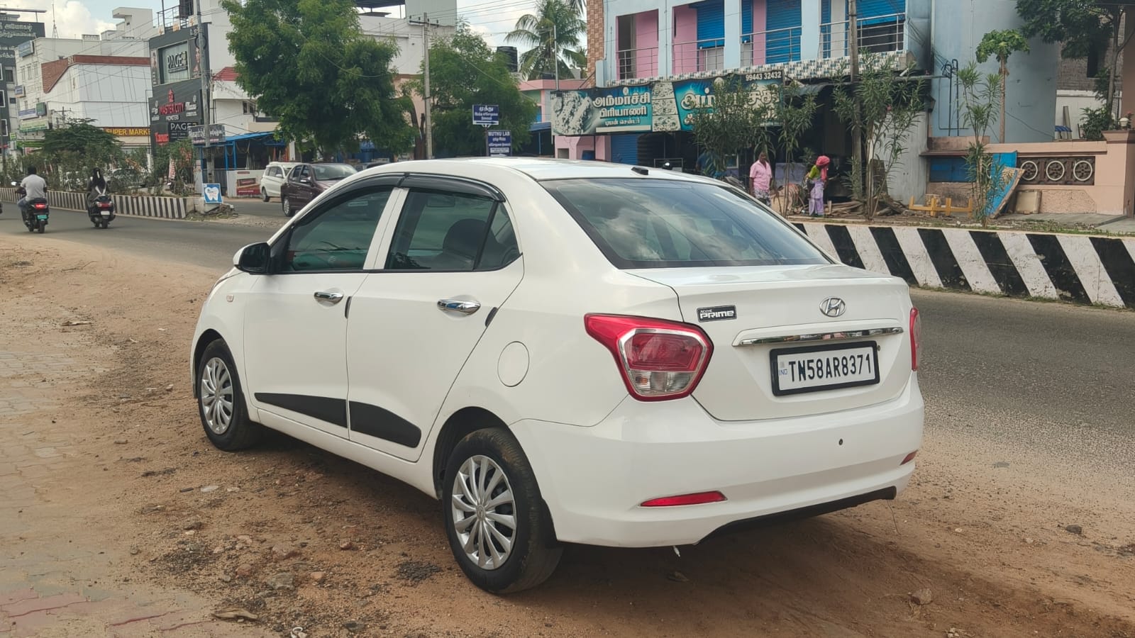 2018 Hyundai Xcent S 4