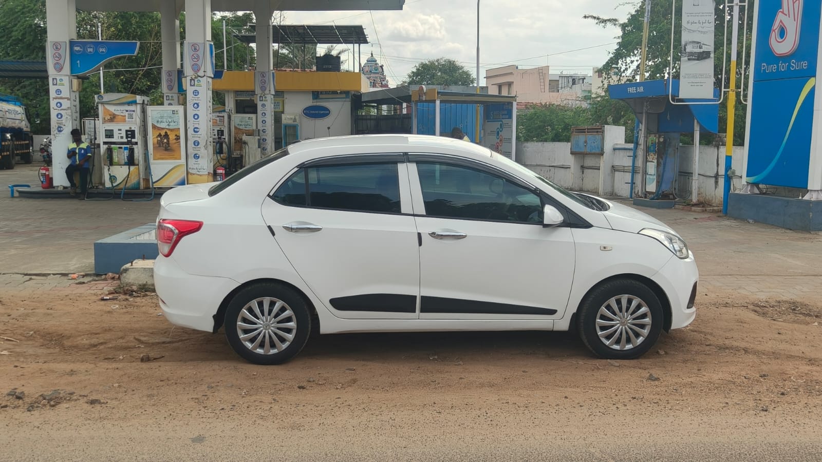 2018 Hyundai Xcent S 7