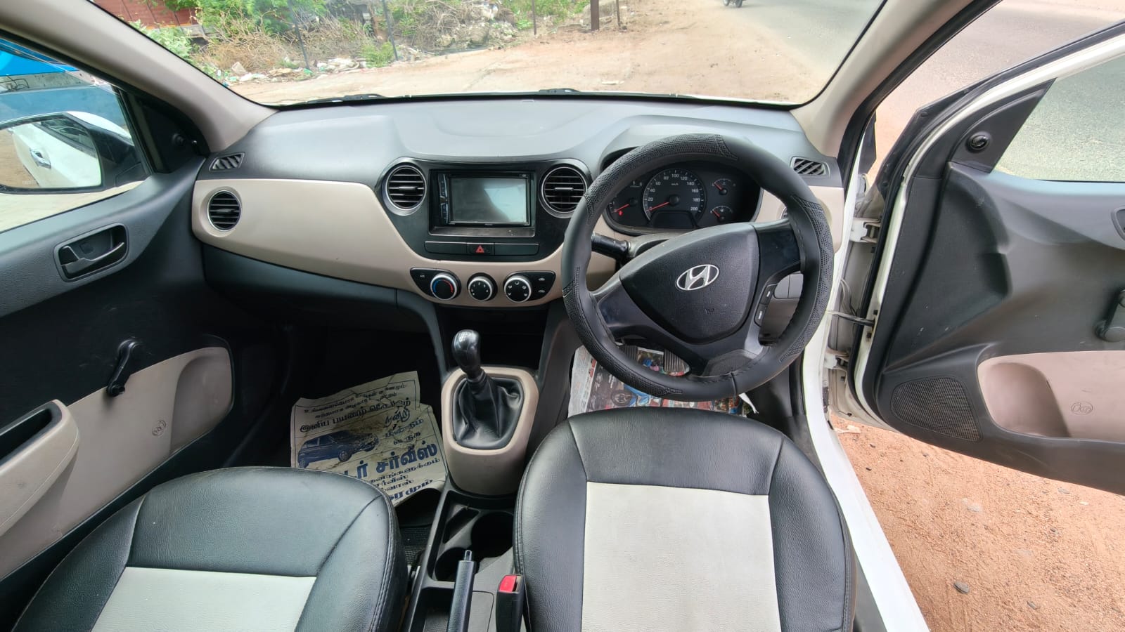2018 Hyundai Xcent S 11