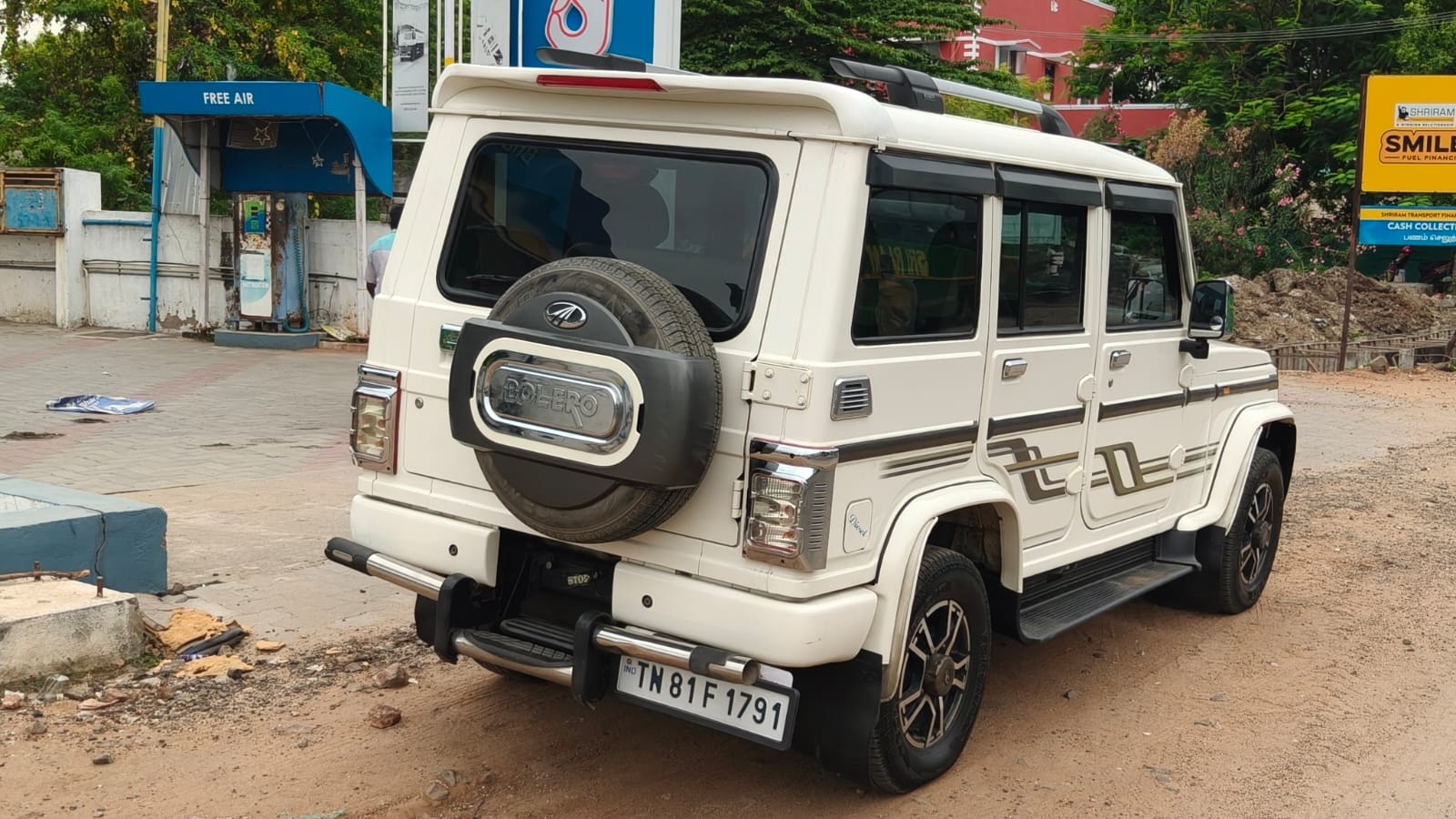 2021 Mahindra Bolero B6 6
