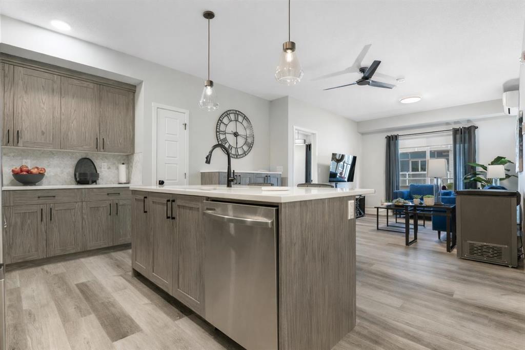 #208 · 100 Harvest Hills Place NE