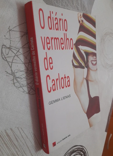 O Diário Vermelho de Carlota de Gemma Lienas