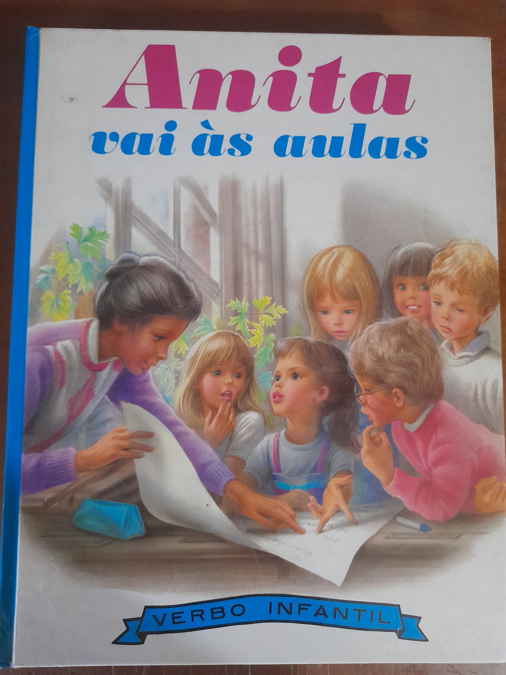 Anita Vai às Aulas