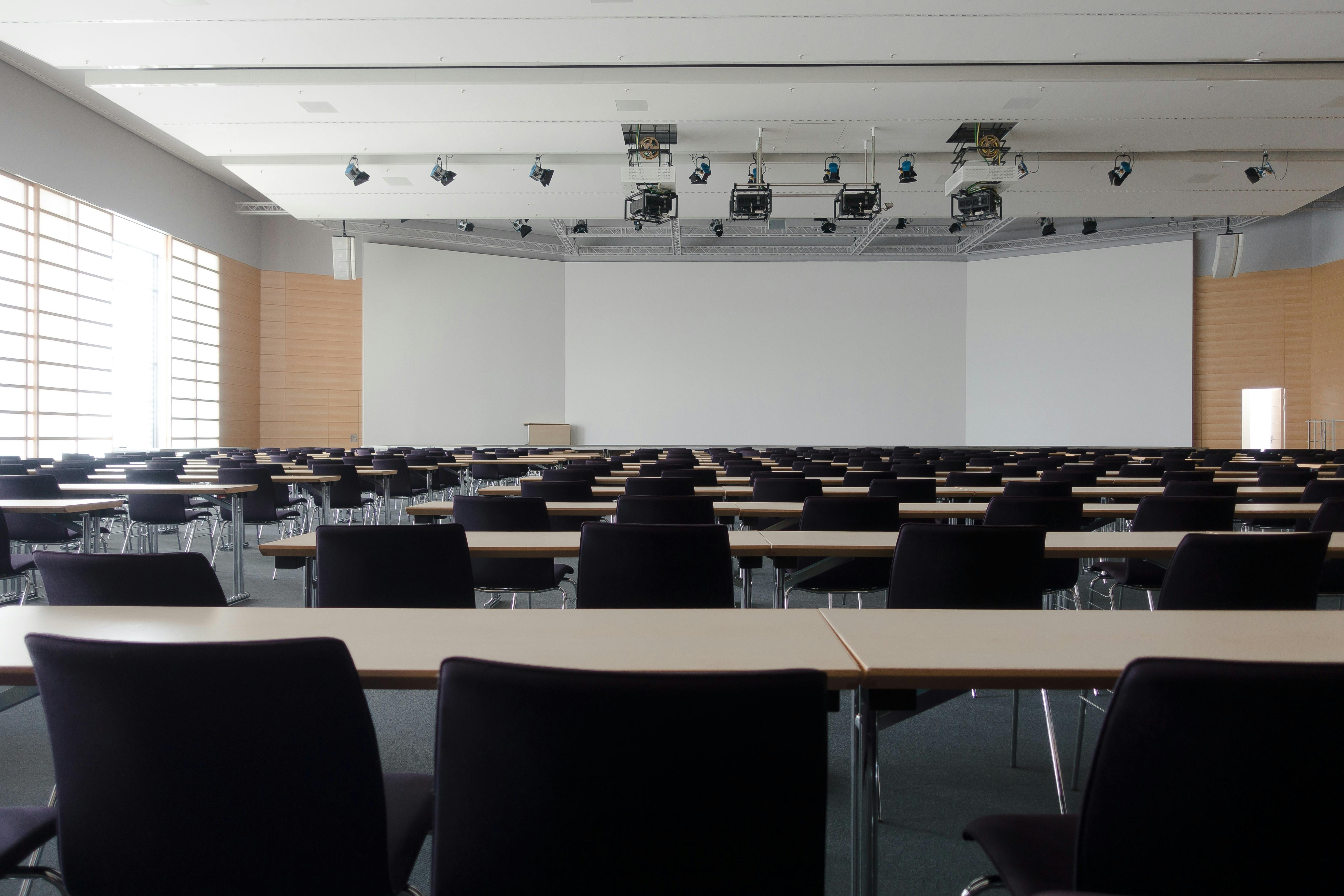 Interactive Solutions for Lecture Rooms and Classrooms