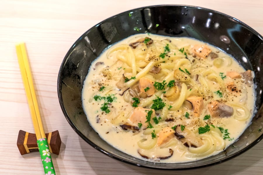 Udon Carbonara with salmon and cheese, Japanese-Italian fusion food