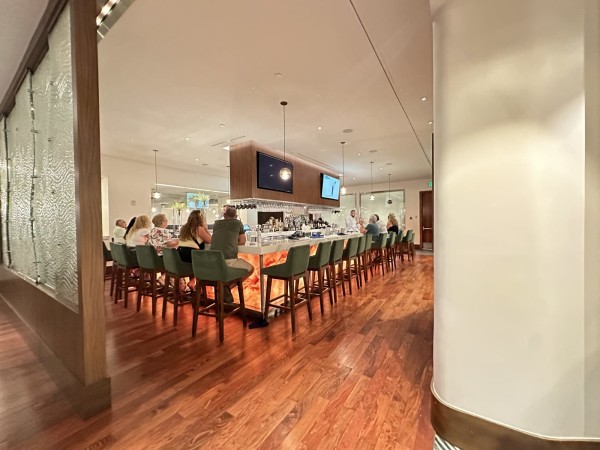 Steakhouse 71 Lounge Image