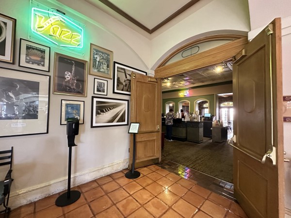 Scat Cat’s Club – Lounge Image