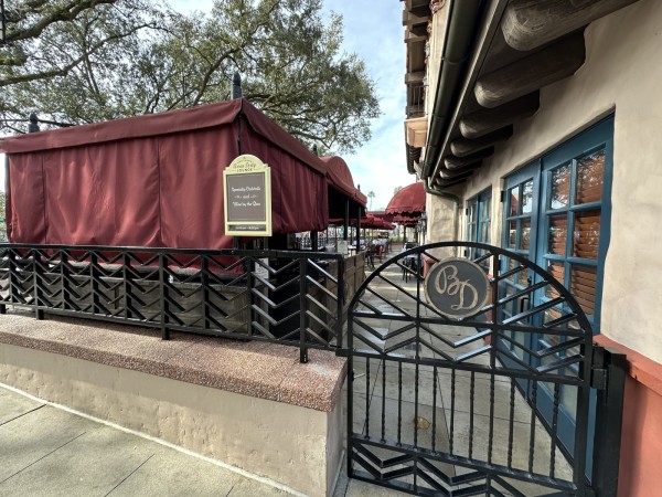 The Hollywood Brown Derby Lounge Image