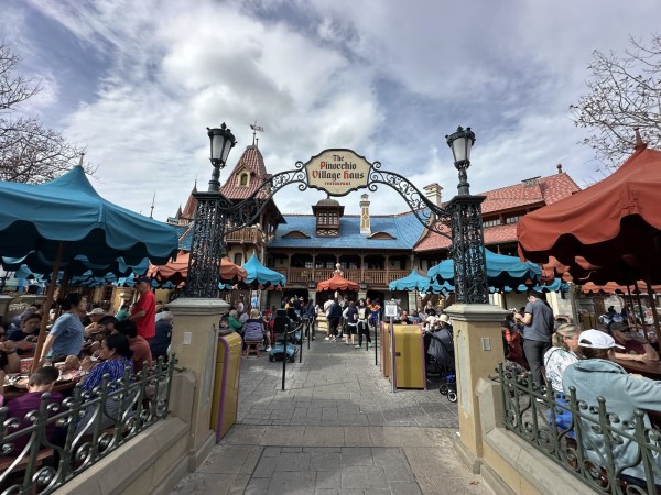 Pinocchio Village Haus Image