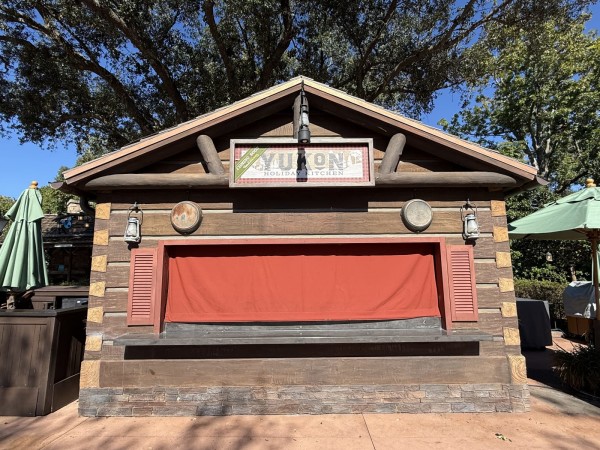Yukon Holiday Kitchen Image