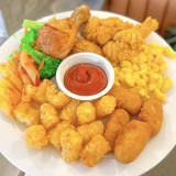 Hollywood & Vine Lunch and Dinner Buffet (Kids) Image