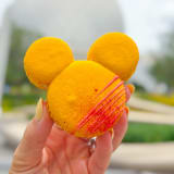 Mickey-shaped Strawberry Lemonade Macaron Image