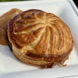 Pithiviers de Canard et Volaille, Sauce Canard Image
