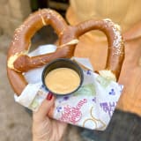 Na’vi-sized Pretzel Image