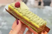 Pistachio & Raspberry Cake