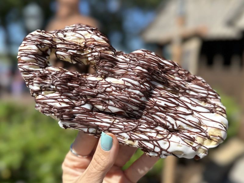 Chocolate Norwegian Kringla Image