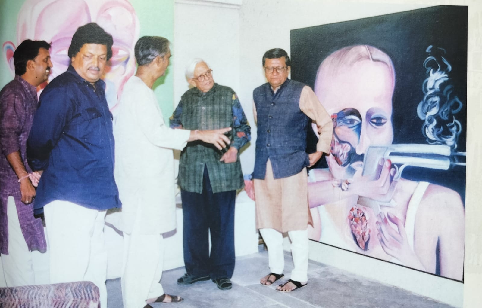 Exhibitions/Remembering Bhupen/Artworks/10_tvhlg2