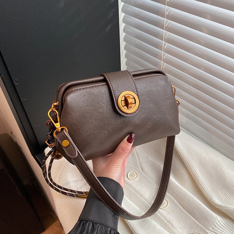 choculate brown shoulder bag -moda carry