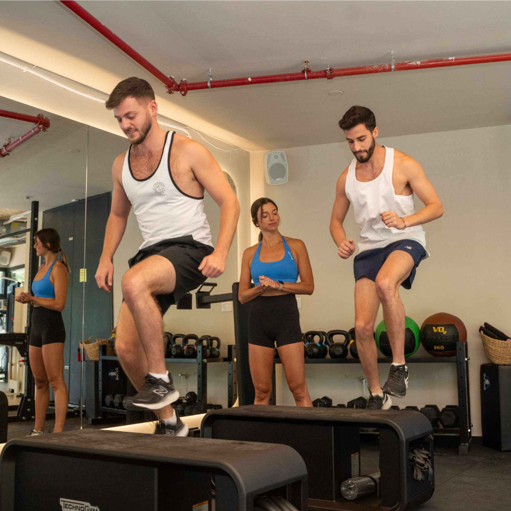 אימון כושר קבוצתי ב-טולה סטודיו