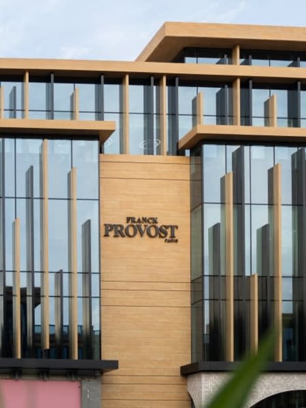 Inside the best beauty salon in Riyadh - Franck Provost Laysen Valley Luxury Interior