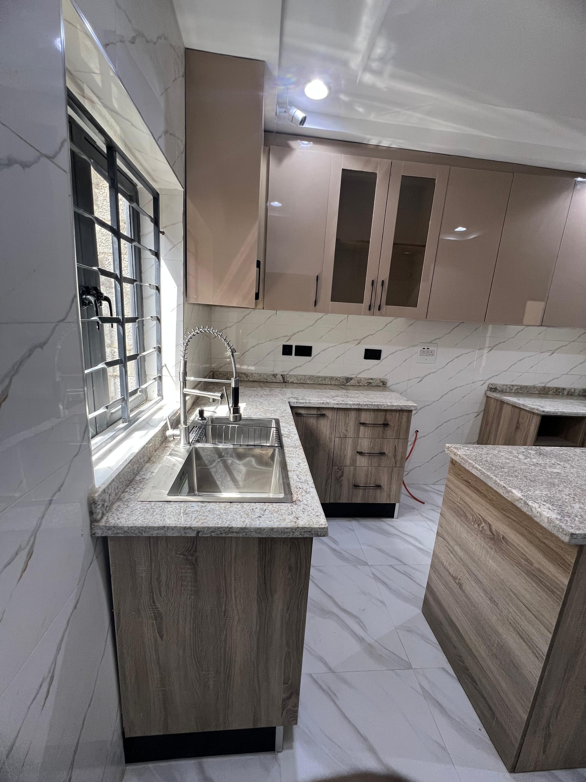 Area One Residence — photo 4 of 10