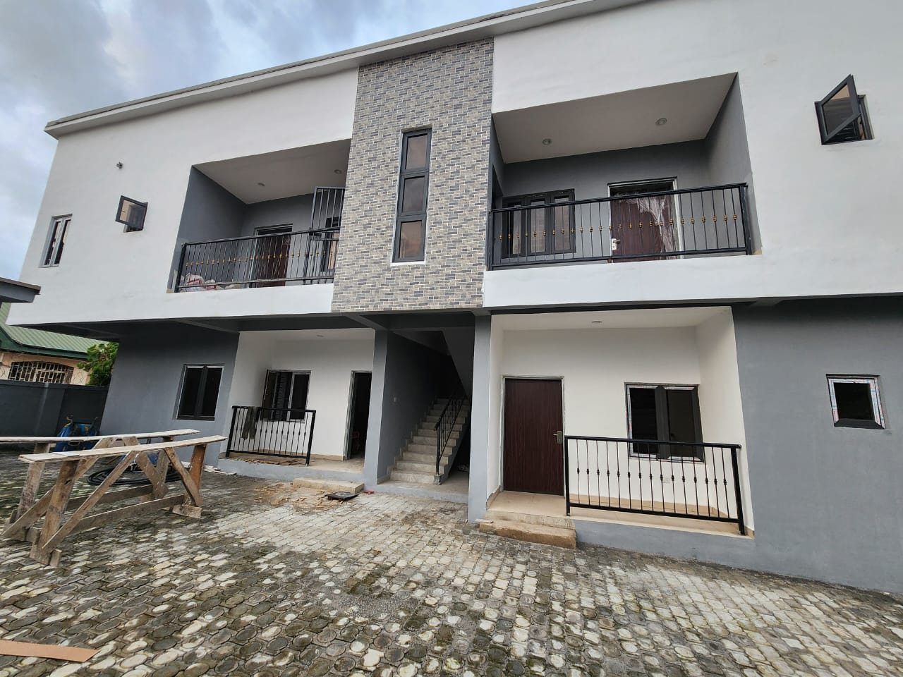 Kubwa Residence — front of the building and forecourt