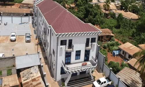 Hôtel Neslanne - photo 12