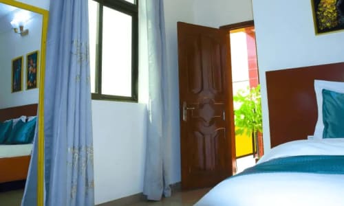 Noblesse Hotel - photo 2