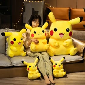 Aoger Lindos Peluches de Pikachu, Muñeco de Anime Pokemon Kawaii, Peluches Grandes y Suaves de Alta Calidad, Regalos de Navidad para Amigos