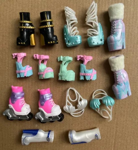 Sandalias de muñeca LOL a escala 1/6, botas, sujetadores, zapatos de patinaje, accesorios de vestir para muñecas DIY coloridos, piezas de juguete con personalidad