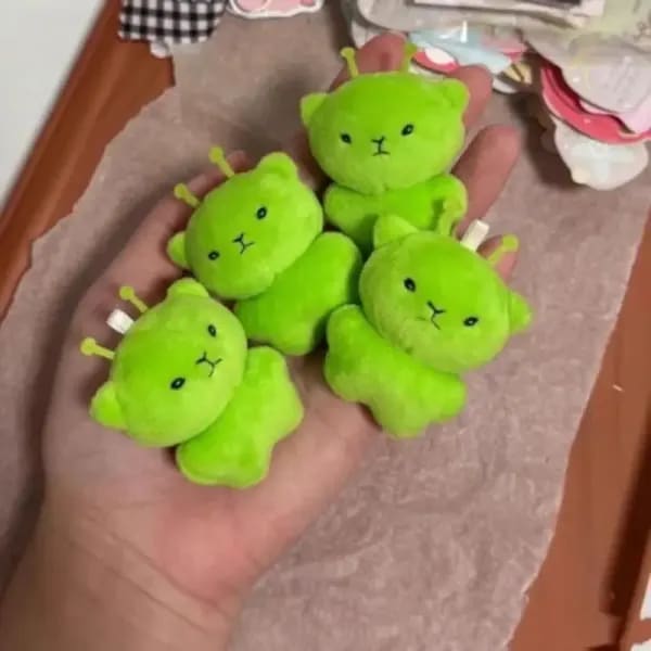 【Paz】Juguete de peluche de gato alienígena, llavero de animales de peluche de dibujos animados, accesorios, mochilas bonitas y feas creativas, colgante, regalo de fiesta