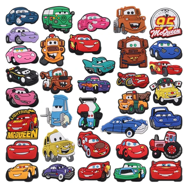 34-36 Uds mezcla de coches Luigi Ramone relámpago McQueen PVC adornos para zapatos niños populares zapatos de jardín hebilla decoraciones apto para regalos de cumpleaños