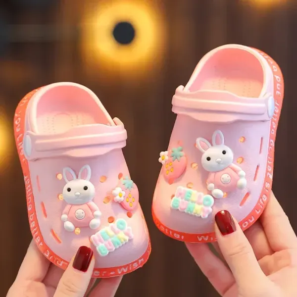 Sandalias de verano para niñas y niños: suela suave, zapatillas de interior para niños pequeños, zapatos huecos transpirables con dibujos animados para niños