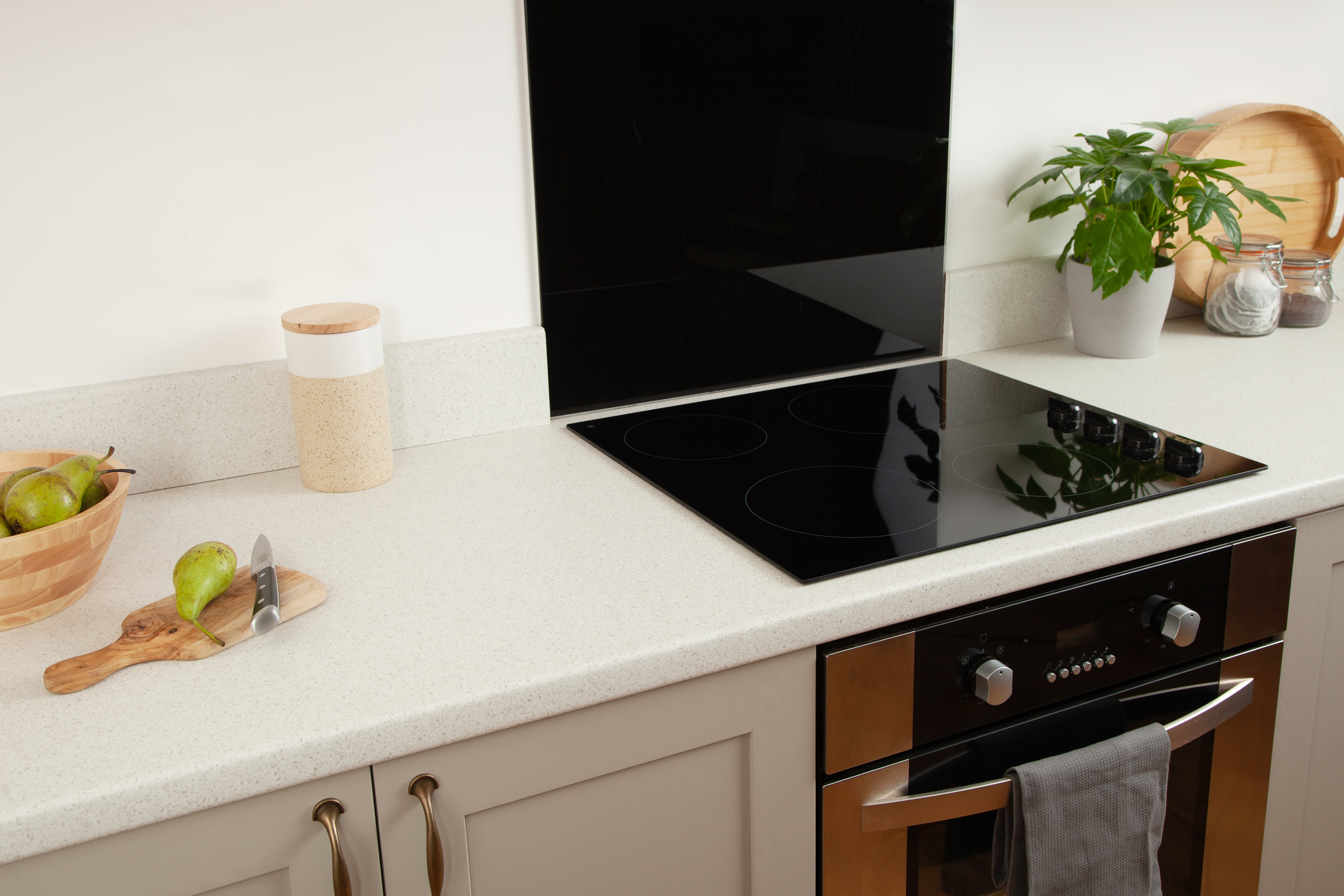 White Quartz Laminate Worktop Surface